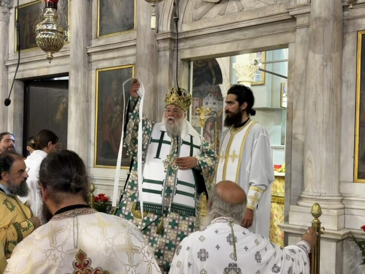 Η Ύψωση του Τιμίου Σταυρού και Χειροτονίες στην Ι. Μ. Κερκύρας