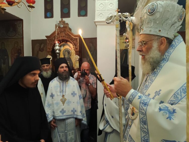 Η πρώτη μοναχική κουρά στη νεοσύστατη Ιερά Μονή Αγίας Ειρήνης Χρυσοβαλάντου Κατωχωρίου Φαρσάλων