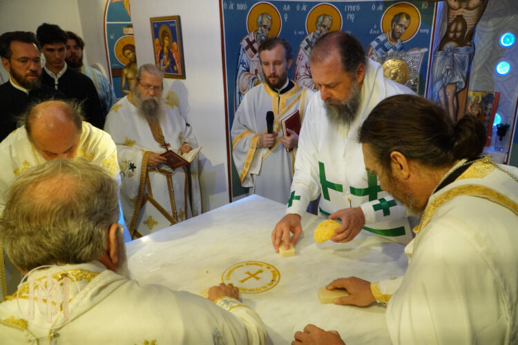 Τα Εγκαίνια του Μητροπολιτικού Ιερού Παρεκκλησίου Υψώσεως Τιμίου Σταυρού Πανοράματος