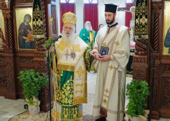 Βέροια | Χειροτονία διακόνου στην εορτή της Υψώσεως του Τιμίου Σταυρού
