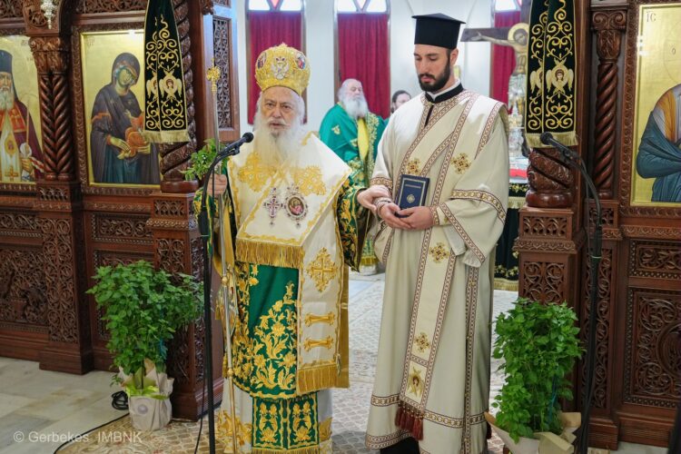 Βέροια | Χειροτονία διακόνου στην εορτή της Υψώσεως του Τιμίου Σταυρού