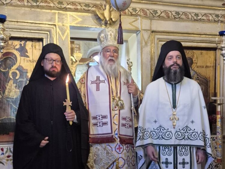Η Μετάσταση του Αγίου Ιωάννου Θεολόγου και κουρά μοναχού στην Κέρκυρα