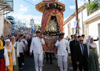 Δισαρχιερατική Θεία Λειτουργία στην Μυρτιδιώτισσα της Πύλου
