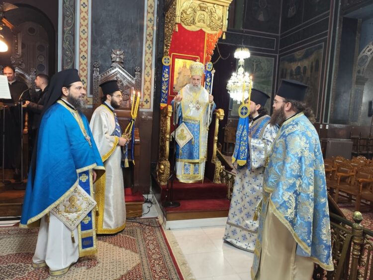 Με εκκλησιαστική λαμπρότητα τιμήθηκαν η Αγία Σκέπη και η επέτειος του «ΟΧΙ» στην Καρδίτσα
