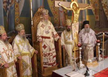 Τά Ὀνομαστήρια τοῦ Μητροπολίτου Ναυπάκτου Ἱεροθέου