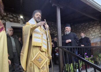 Με κατάνυξη η πρώτη Θ. Λειτουργία στο Ιερο Παρεκκλησιο της οικιας του Οσιου Παισιου στην Κονιτσα