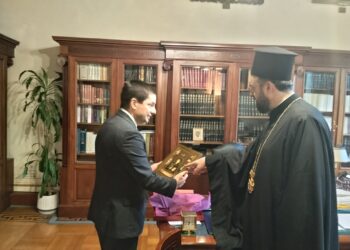 Εθιμοτυπική επίσκεψη του Επισκόπου Ανδίδων κ. Ισιδώρου στον Πρύτανη του ΕΚΠΑ, Καθηγητή Γεράσιμο Σιάσο