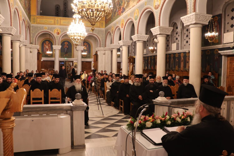 Με επιτυχία η πρώτη συνάντηση του «Σχολείου Πατερικής Θεολογίας» της Ι. Μητροπόλεως Κορίνθου