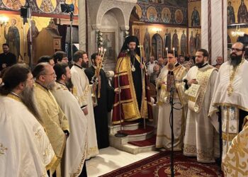 Πολυαρχιερατικός Εσπερινός Συνάξεως Παναγίας Βουρλιώτισσας και υποδοχή Τιμίου Ξύλου στη Ν. Φιλαδέλφεια