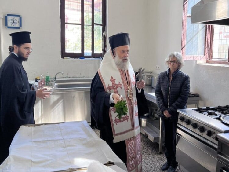Αγιασμός στο «Σπίτι της Αγάπης» για την έναρξη της νέας περιόδου των Συσσιτίων της Ι.Μ. Θεσσαλιώτιδος