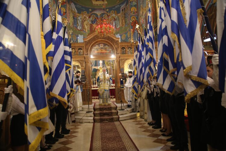 Με λαμπρότητα εορτάστηκε η Αγία Σκέπη και η Εθνική Επέτειος της 28ης Οκτωβρίου στη Ναύπακτο