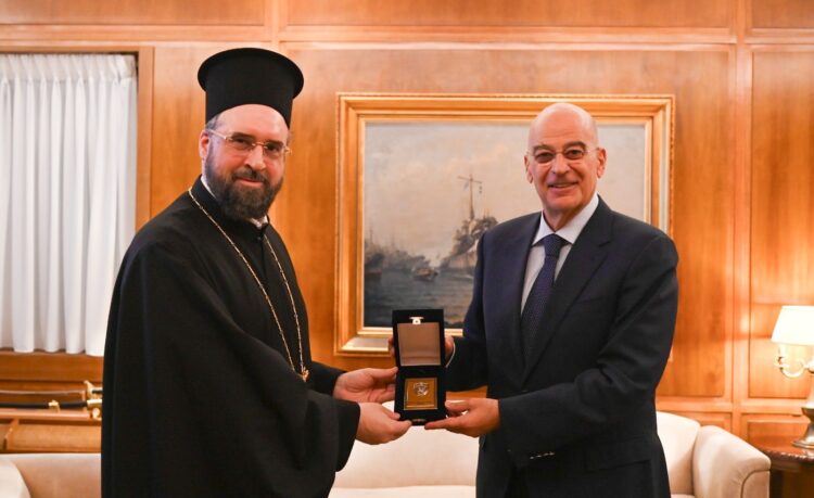 Συνάντηση του Επισκόπου Ανδιδών με τον Υπουργό Εθνικής Άμυνας κ. Νικόλαο Δένδια